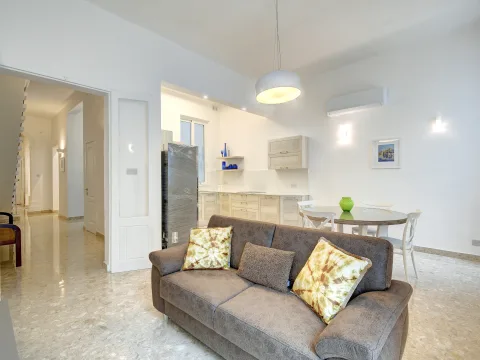 3 bed Town House For Rent in Sliema, Sliema - thumb 3