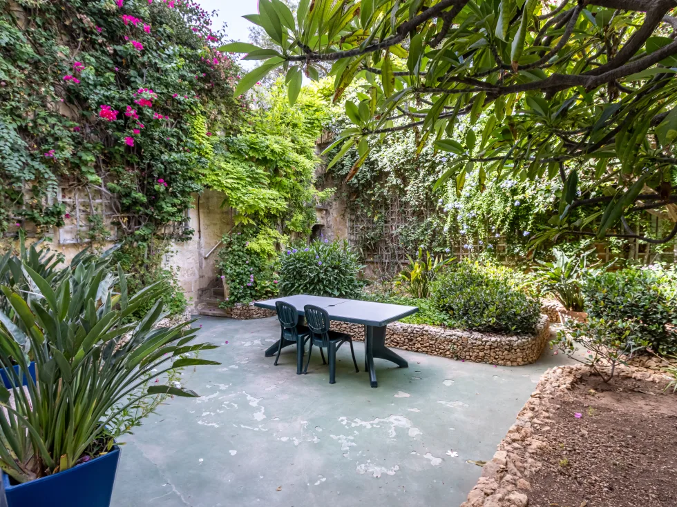 6 bed Town House For Sale in St Julian's, St Julian's - thumb 1