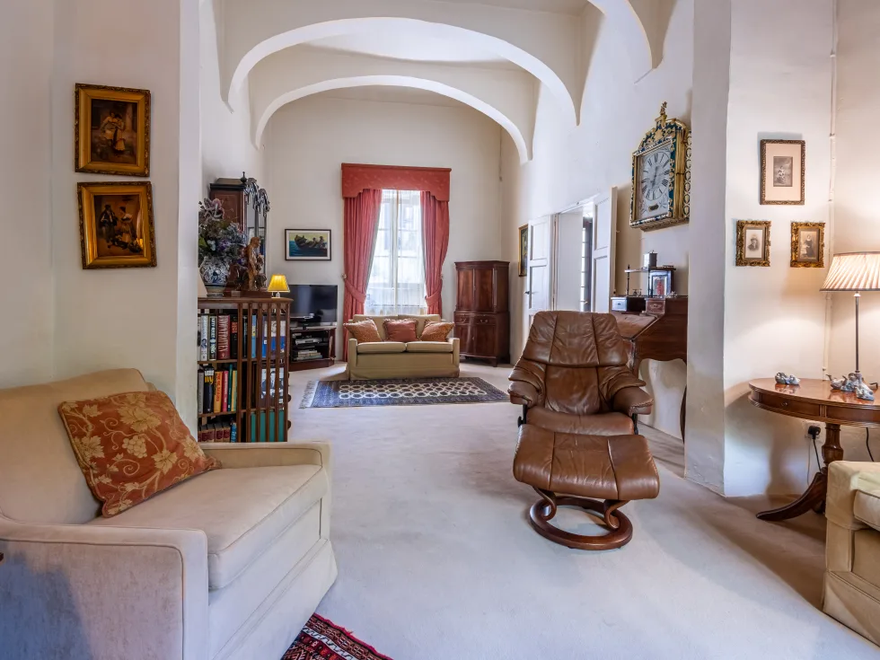 6 bed Town House For Sale in St Julian's, St Julian's - thumb 5