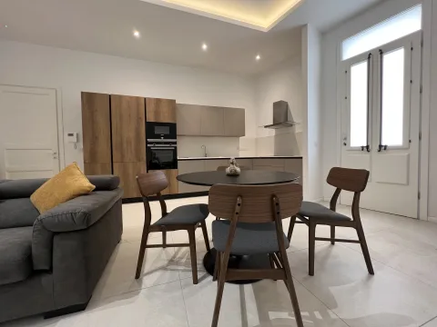 2 bed Maisonette For Rent in Sliema, Sliema - thumb 1