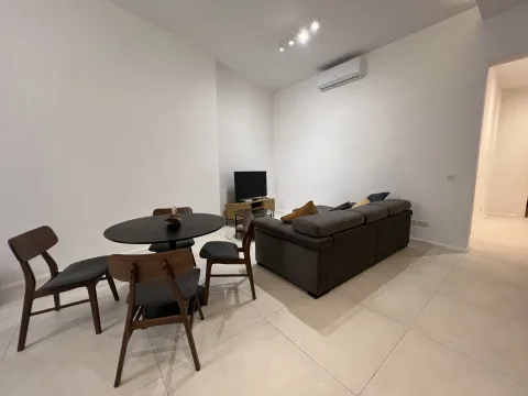 2 bed Maisonette For Rent in Sliema, Sliema - thumb 2