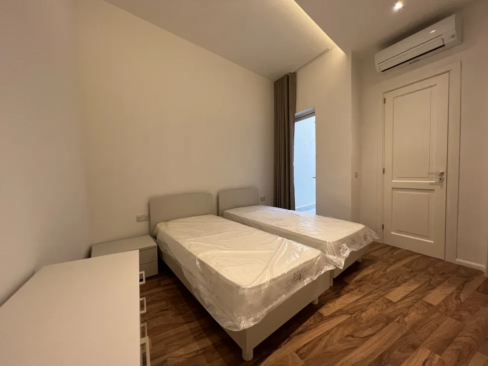 2 bed Maisonette For Rent in Sliema, Sliema - thumb 8