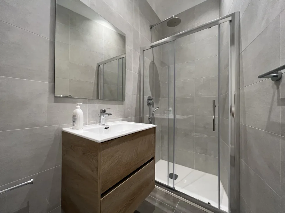 2 bed Maisonette For Rent in Sliema, Sliema - thumb 9