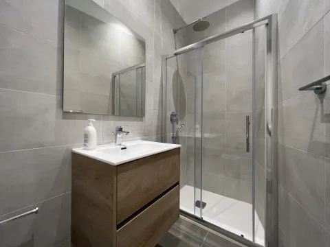 2 bed Maisonette For Rent in Sliema, Sliema - thumb 9