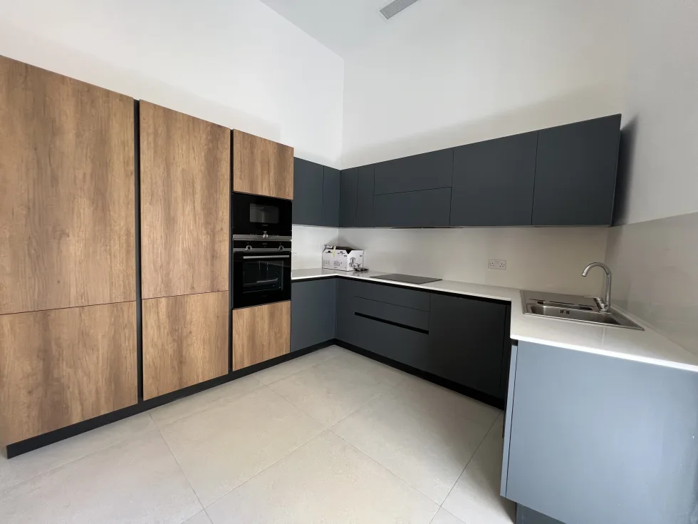 3 bed Apartment For Rent in Sliema, Sliema - thumb 5