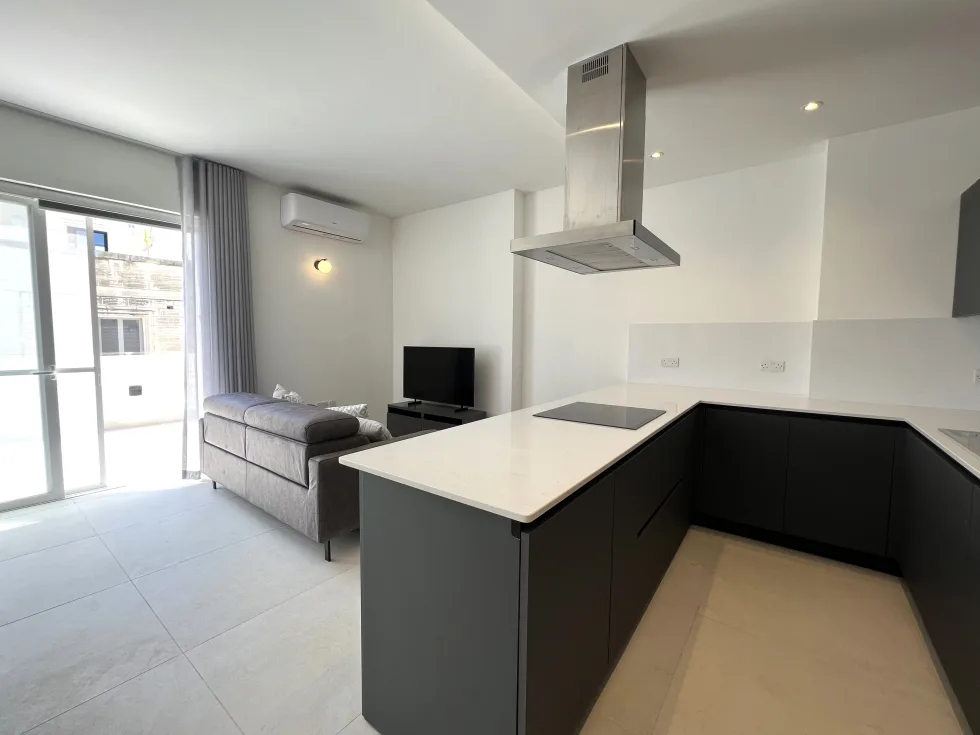 2 bed Penthouse For Rent in Sliema, Sliema - thumb 1