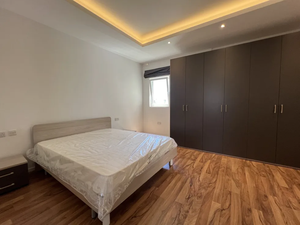 2 bed Penthouse For Rent in Sliema, Sliema - thumb 7