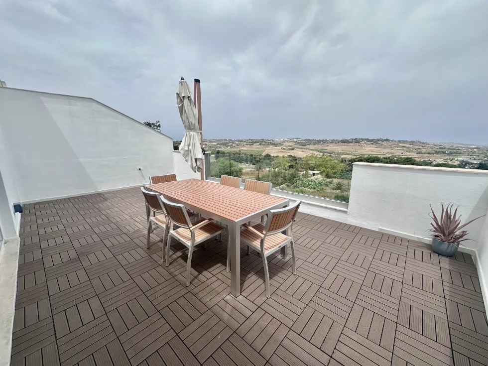 4 bed Apartment For Rent in Mosta, Mosta - thumb 1