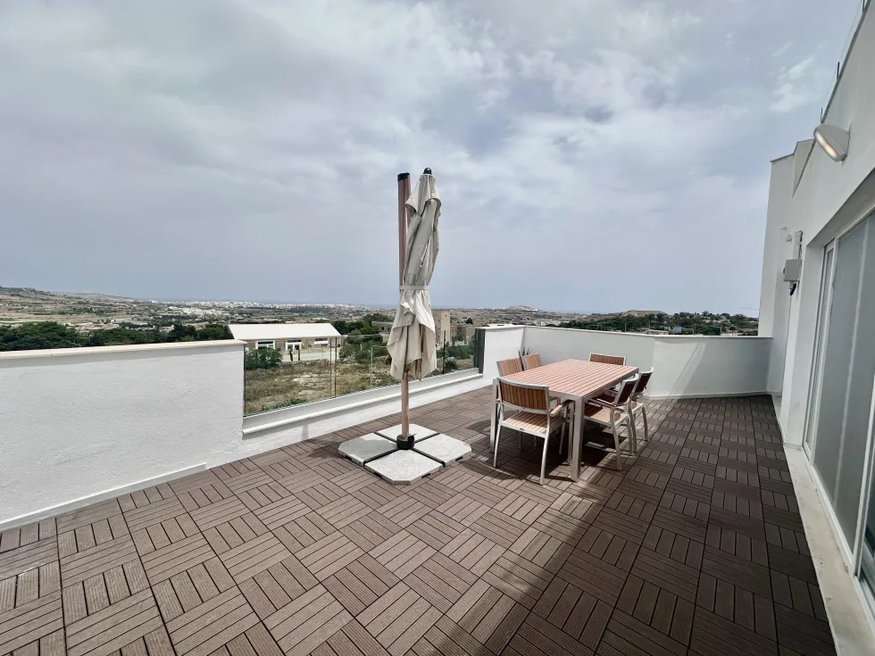 4 bed Apartment For Rent in Mosta, Mosta - thumb 2