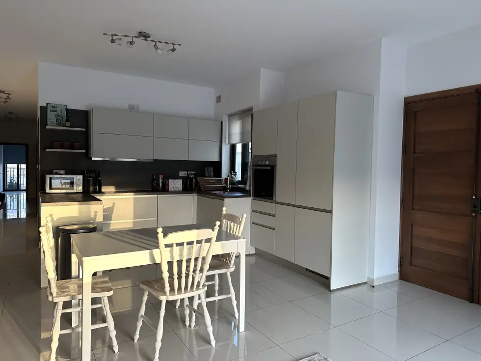 3 bed Penthouse For Rent in Attard, Attard - thumb 4