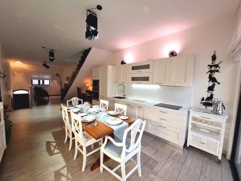 3 bed Terraced House For Rent in Sliema, Sliema - thumb 1