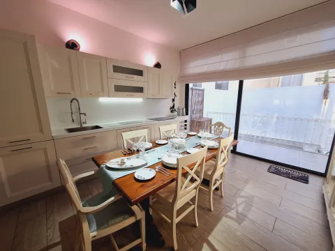 3 bed Terraced House For Rent in Sliema, Sliema - thumb 2