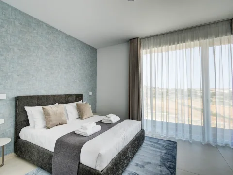 4 bed Villa For Rent in Bahar ic-Caghaq, Bahar ic-Caghaq - thumb 13