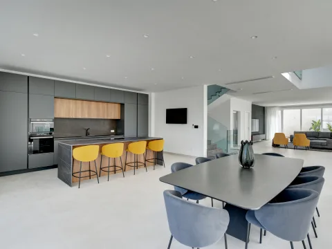 4 bed Villa For Rent in Bahar ic-Caghaq, Bahar ic-Caghaq - thumb 8