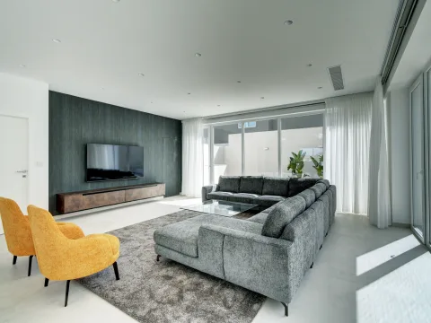 4 bed Villa For Rent in Bahar ic-Caghaq, Bahar ic-Caghaq - thumb 3