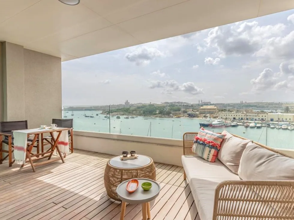 3 bed Apartment For Rent in Sliema, Sliema - thumb 1