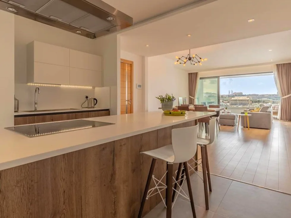 3 bed Apartment For Rent in Sliema, Sliema - thumb 6