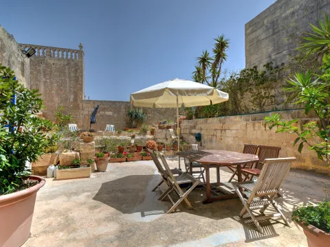 2 bed House of Character For Rent in Gharghur, Gharghur - thumb 1