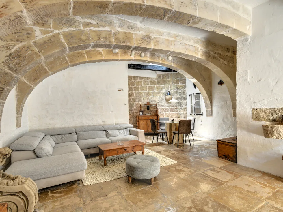 2 bed House of Character For Rent in Gharghur, Gharghur - thumb 3