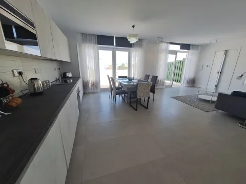 2 bed Penthouse For Rent in Valletta, Valletta - thumb 5