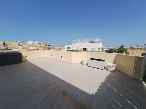 2 bed Penthouse For Rent in Valletta, Valletta - thumb 6