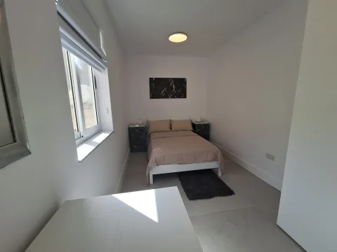 2 bed Penthouse For Rent in Valletta, Valletta - thumb 8