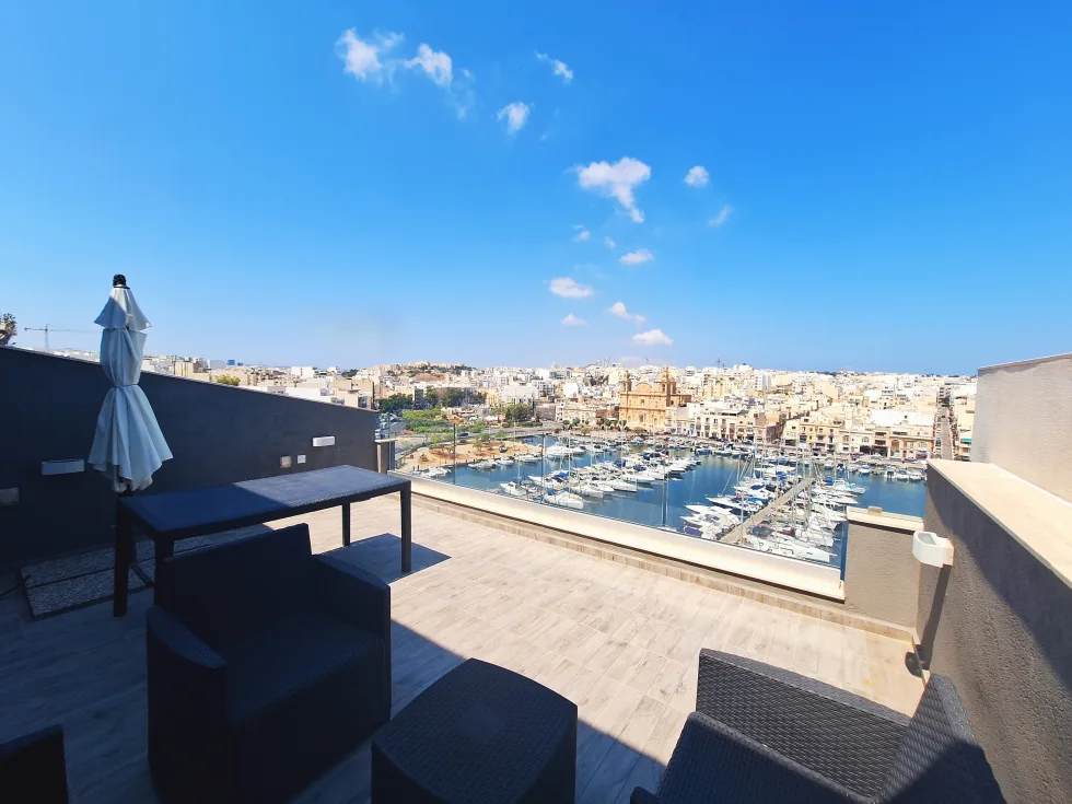 2 bed Penthouse For Rent in Pieta, Pieta - thumb 2