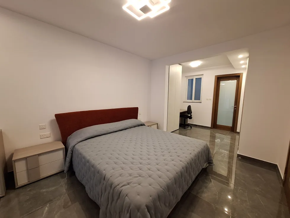 3 bed Apartment For Rent in Sliema, Sliema - thumb 4