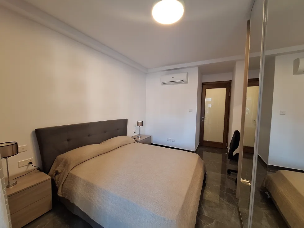 3 bed Apartment For Rent in Sliema, Sliema - thumb 7