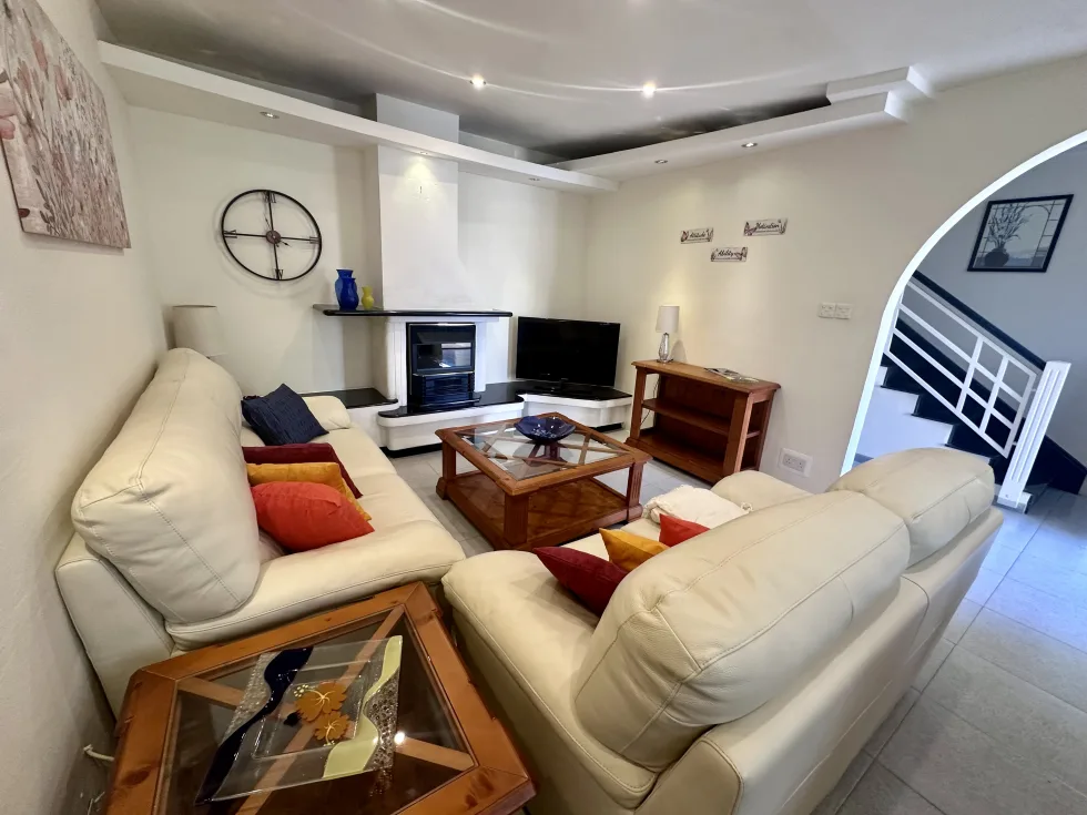 3 bed Maisonette For Rent in St Julian's, St Julian's - thumb 4