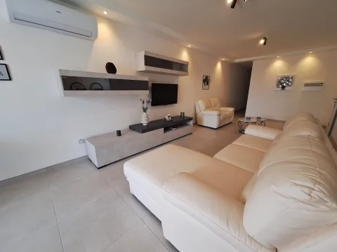 3 bed Apartment For Rent in Swieqi, Swieqi - thumb 2