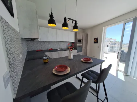 3 bed Penthouse For Rent in Swieqi, Swieqi - thumb 4