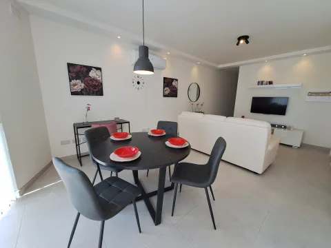 3 bed Penthouse For Rent in Swieqi, Swieqi - thumb 5