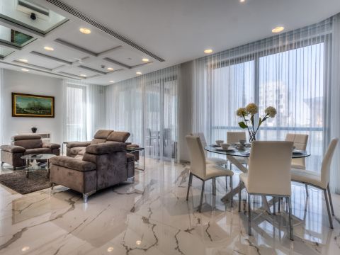 1 bed Apartment For Rent in Sliema, Sliema - thumb 1