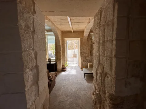 6 bed House of Character For Sale in Naxxar, Naxxar - thumb 5