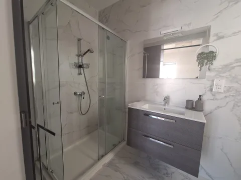 2 bed Penthouse For Rent in Sliema, Sliema - thumb 4