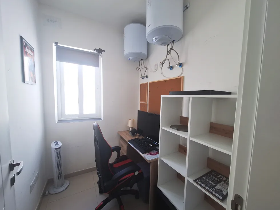 2 bed Penthouse For Rent in Sliema, Sliema - thumb 5