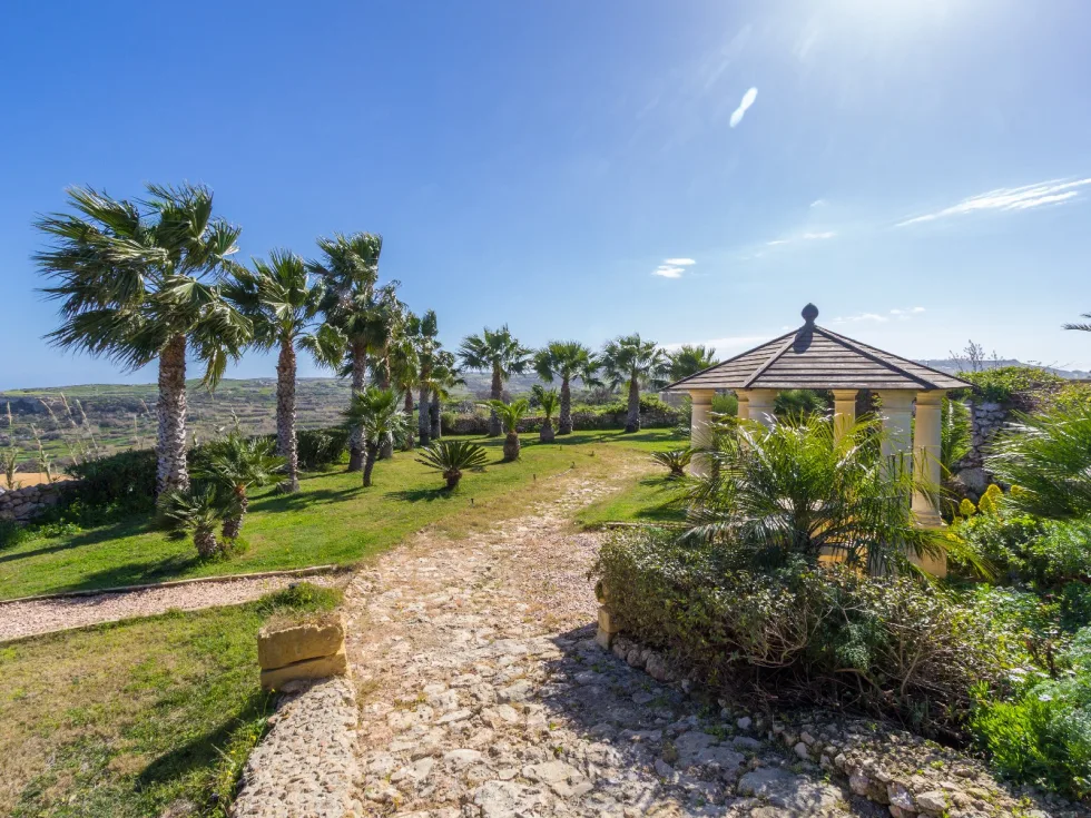 5 bed Villa For Sale in Xaghra, Gozo, Xaghra, Gozo - thumb 4