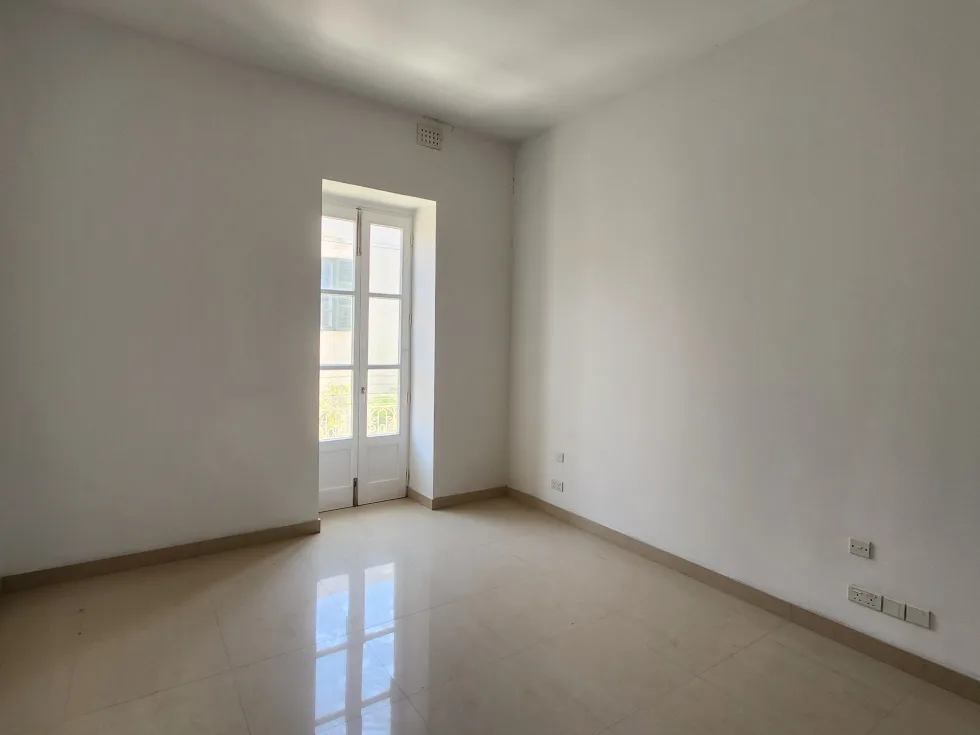 2 bed Apartment For Sale in Sliema, Sliema - thumb 5