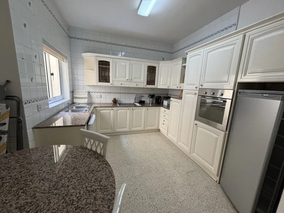 2 bed Apartment For Rent in Sliema, Sliema - thumb 4