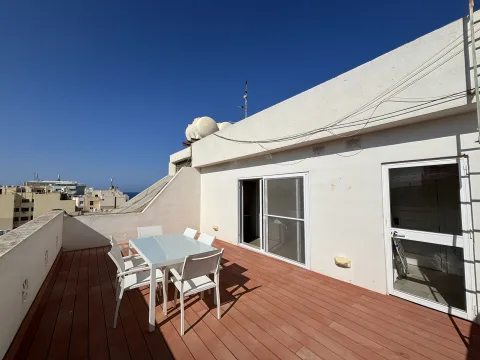 1 bed Penthouse For Rent in Sliema, Sliema - thumb 2