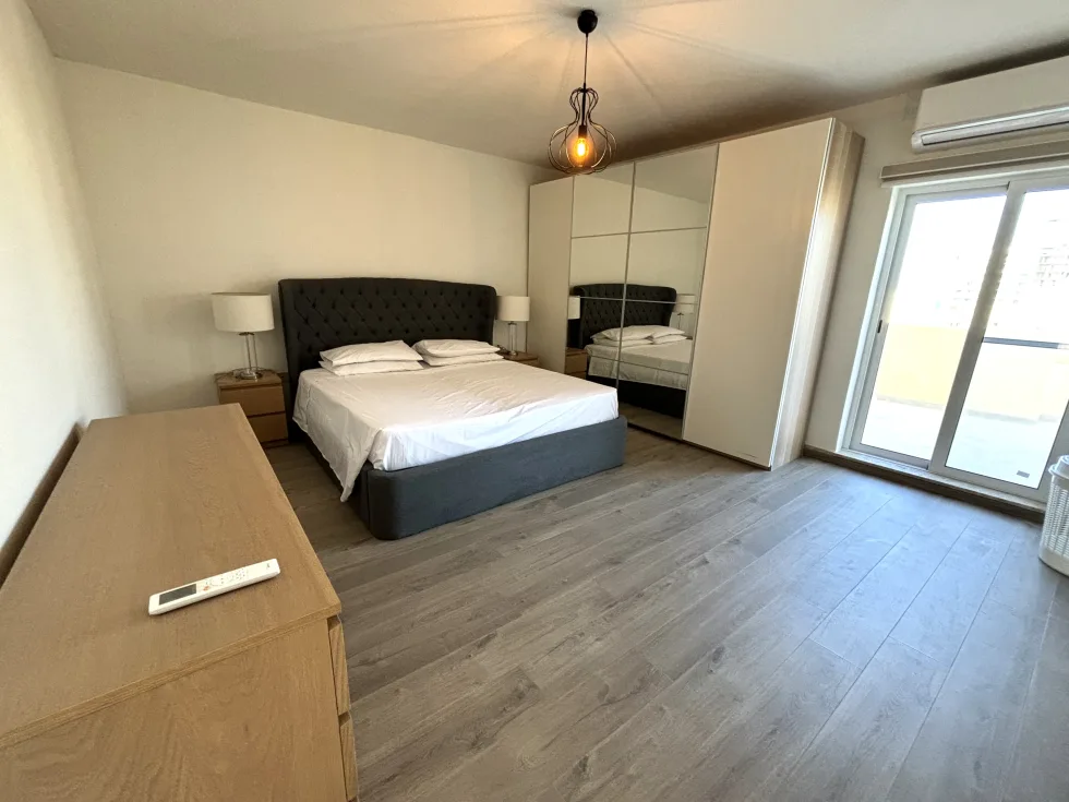 1 bed Penthouse For Rent in Sliema, Sliema - thumb 7