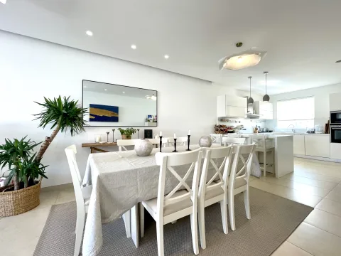 4 bed Apartment For Rent in Sliema, Sliema - thumb 7