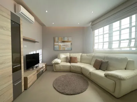 4 bed Terraced House For Rent in Ibragg, Ibragg - thumb 2