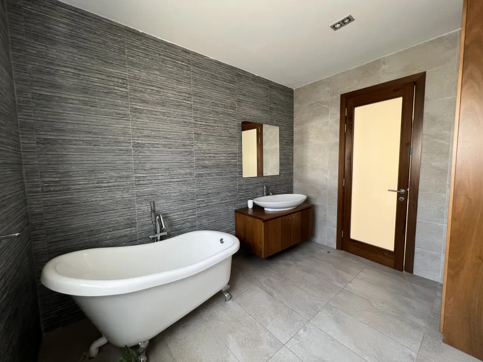 4 bed Penthouse For Rent in Balzan, Balzan - thumb 16