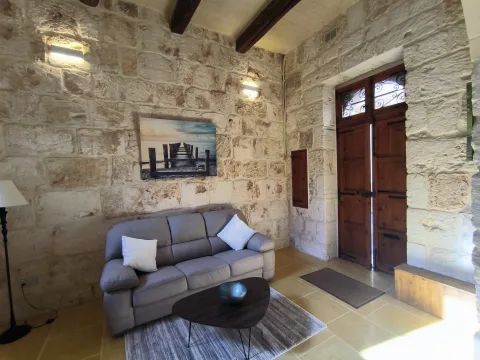 3 bed House of Character For Rent in Mellieha, Mellieha - thumb 2