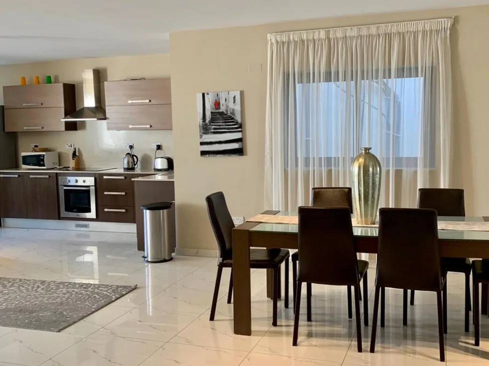 3 bed Penthouse For Rent in Sliema, Sliema - thumb 8