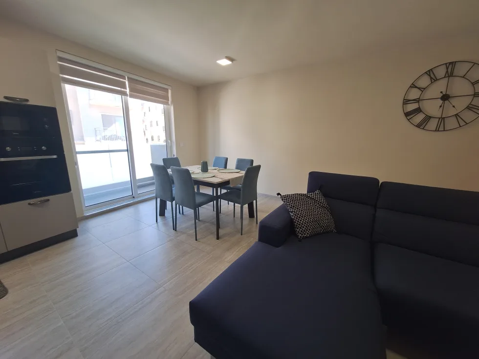 3 bed Apartment For Rent in St Julian's, St Julian's - thumb 3