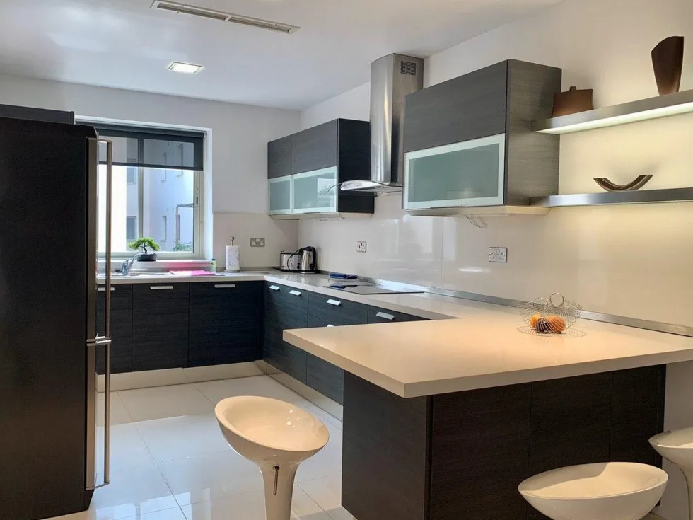 2 bed Apartment For Rent in Sliema, Sliema - thumb 7