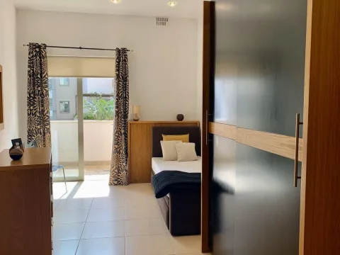 2 bed Apartment For Rent in Sliema, Sliema - thumb 9